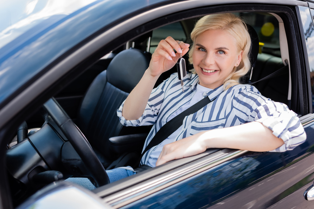 Comparing Auto Loans and Personal Loans: Which Is Right for You?